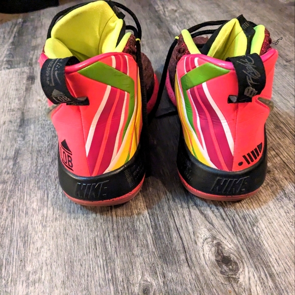 Shoes Nike - Picture 2 of 3